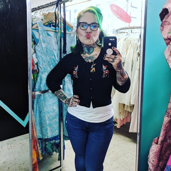 Meet your Posher, Savannah - Picture 2 of 2